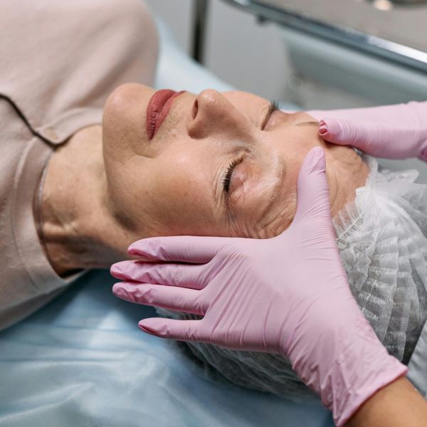 estestski poseg z botoxom